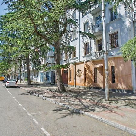 Apartment Anano Koetaisi Buitenkant foto