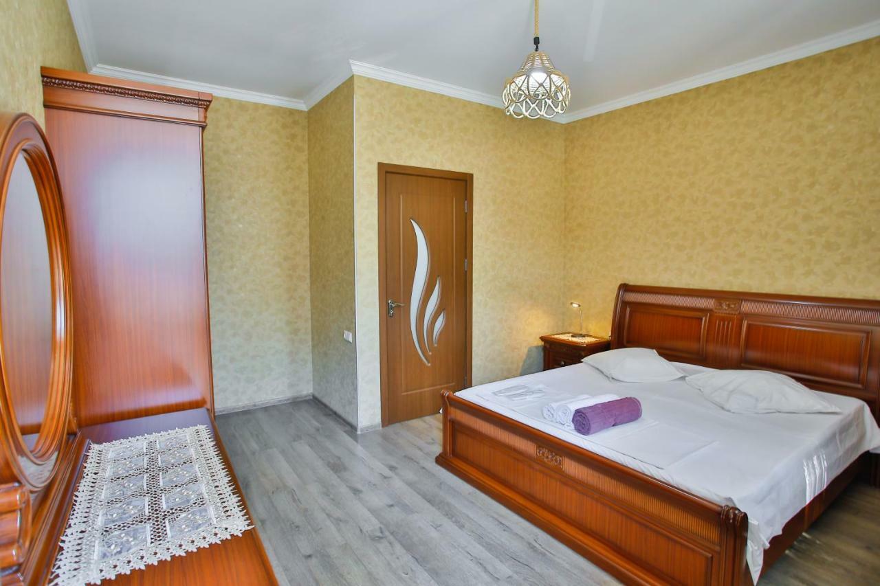 Apartment Anano Koetaisi Buitenkant foto