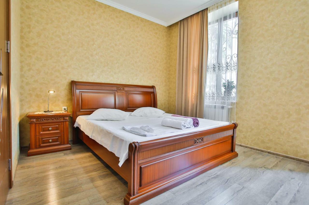 Apartment Anano Koetaisi Buitenkant foto