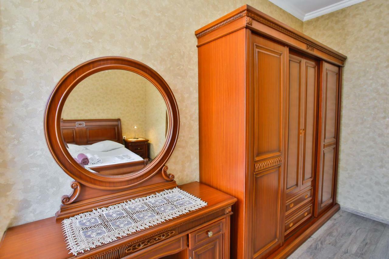 Apartment Anano Koetaisi Buitenkant foto